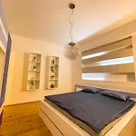 Spacious Flat On Sofia\'S Main Street