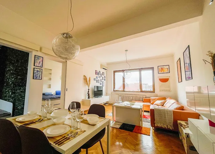 Spacious Flat On Sofia\'S Main Street