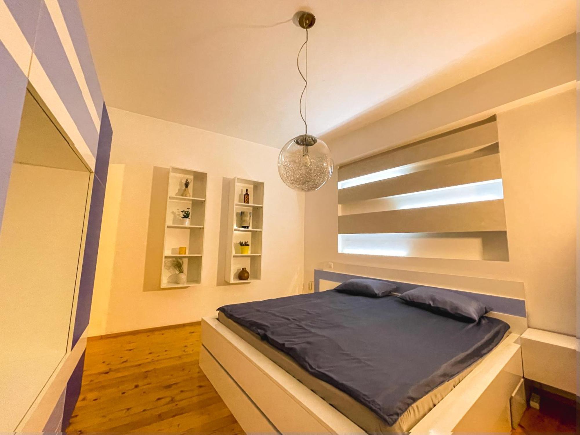 Appartement Spacious Flat On Sofia's Main Street