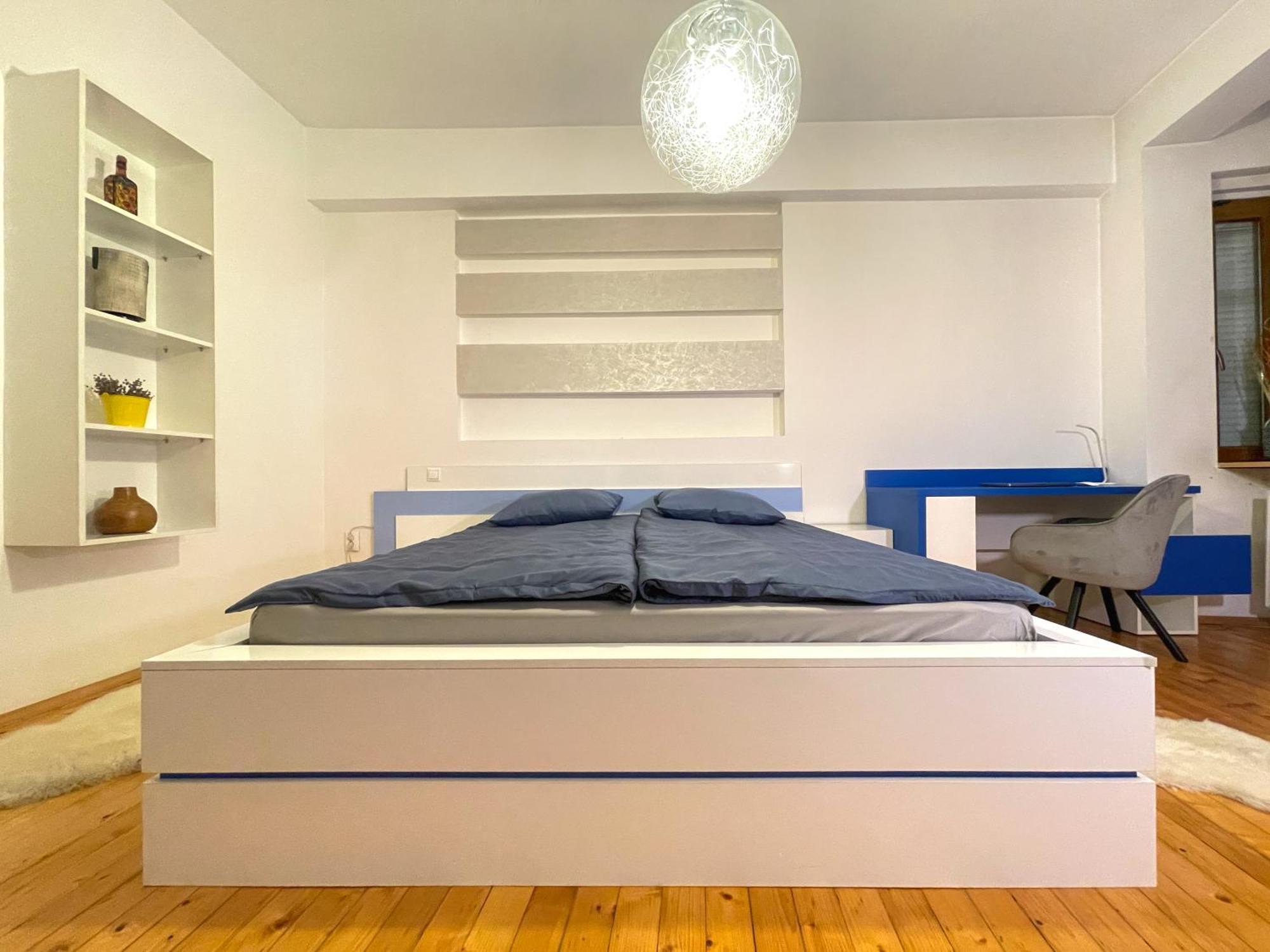 Spacious Flat On Sofia's Main Street Appartement